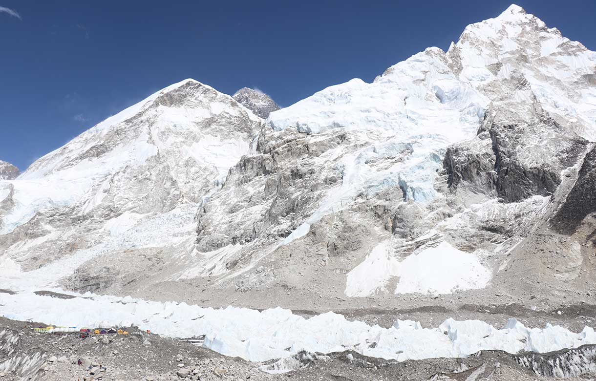 Where is Mount Everest Located