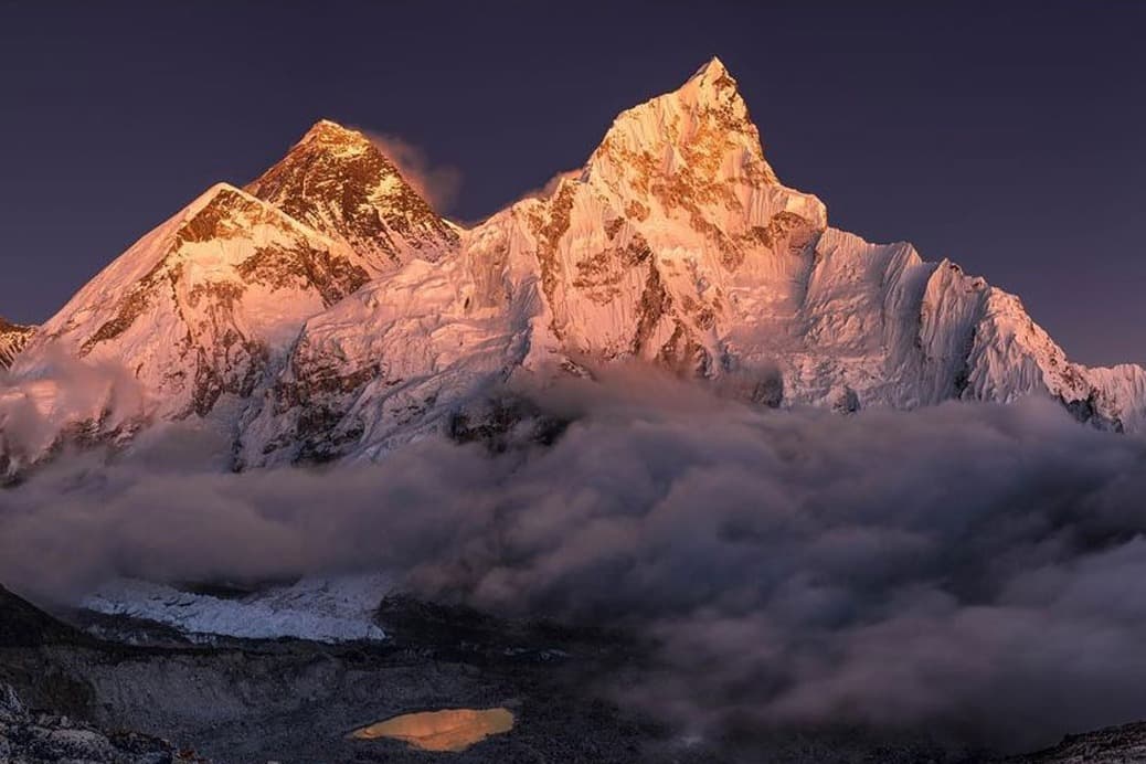 Where is Mount Everest Located?