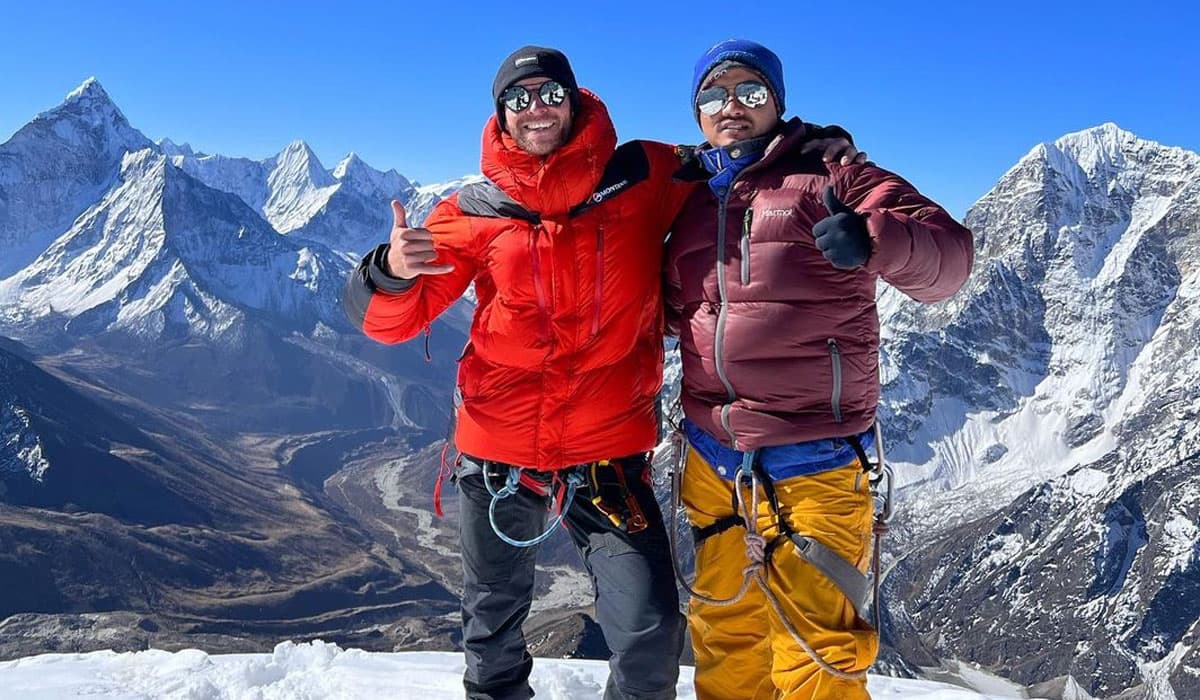 Lobuche Peak Climbing