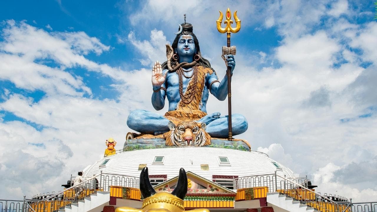 Luxury Kathmandu Pokhara and Chitwan Tour Nepal