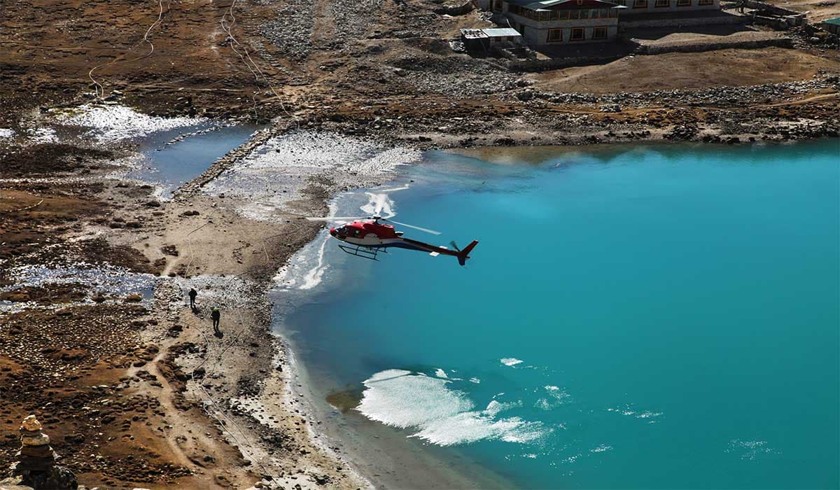 Gokyo Lake Helicopter Tour With Landing