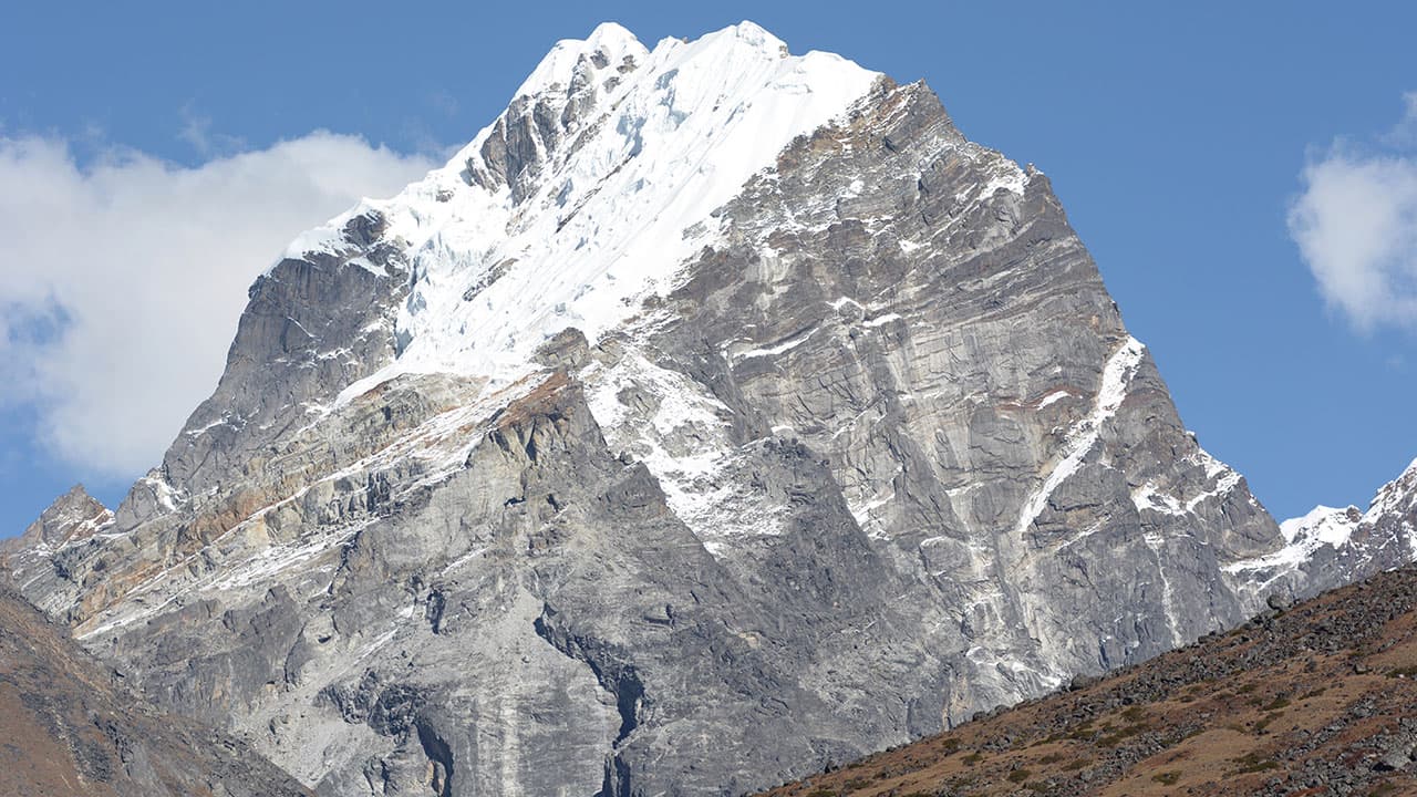 Lobuche East Peak