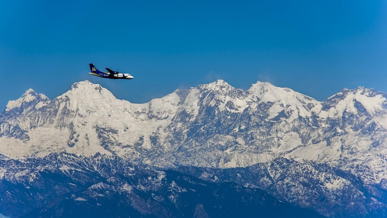 Mount Everest Mountain Flight