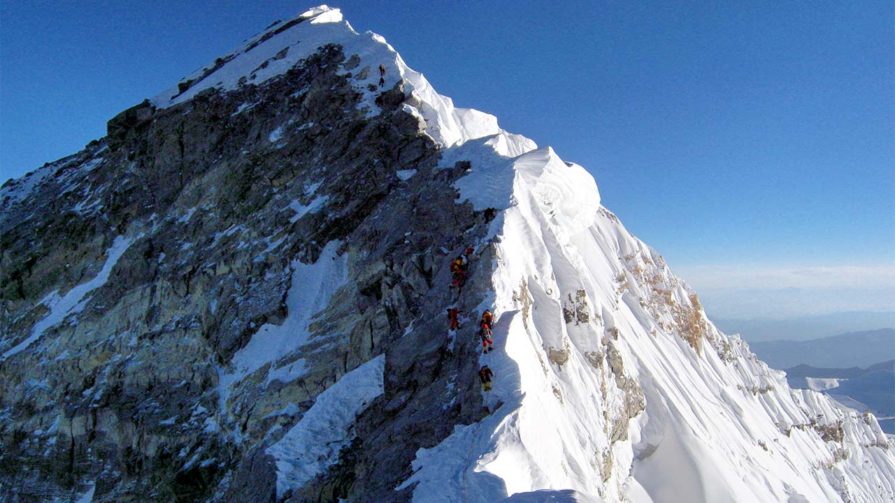 Can You Summit Everest Without Supplemental Oxygen?