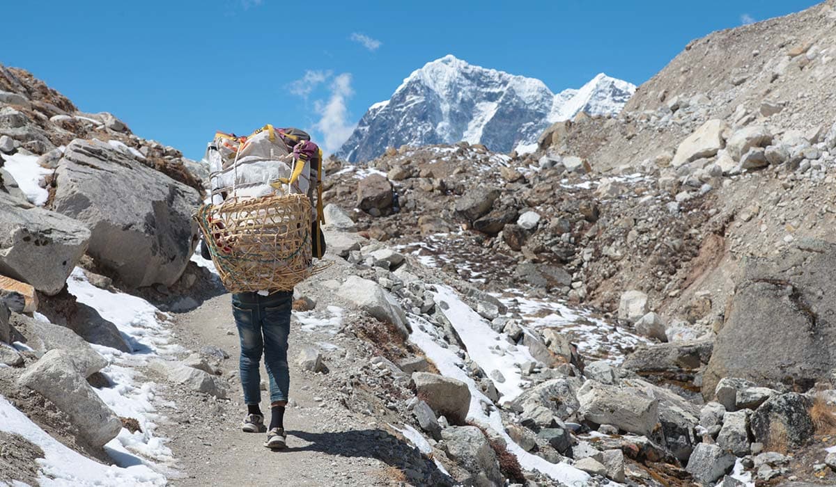 Hire Guide and Porter in Nepal